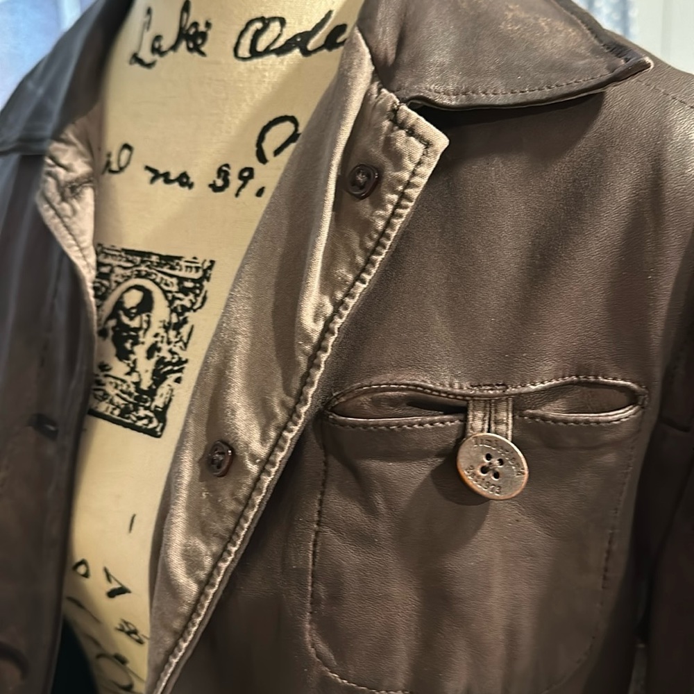 Woman’s original Leather Timberland jacket